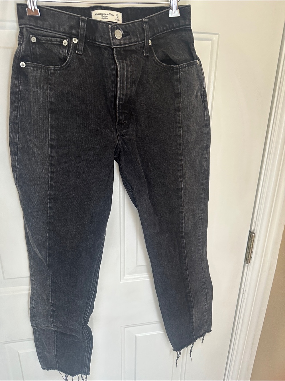 Abercrombie & Fitch Mom High Rise Black Jeans Size 27/4 R